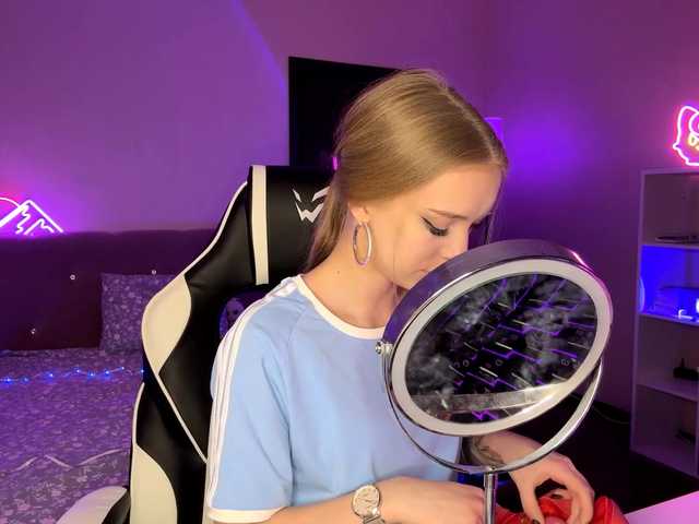 VersieBruegman's BongaCams show and profile