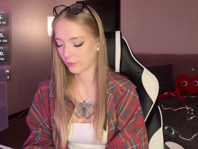 VersieBruegman's BongaCams show and profile