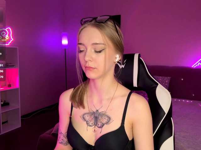 VersieBruegman from BongaCams is Freechat