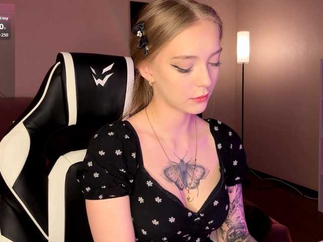 VersieBruegman's BongaCams show and profile