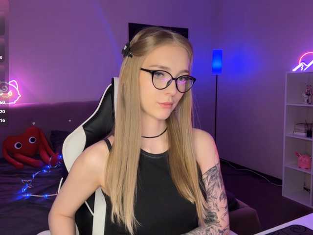 VersieBruegman's BongaCams show and profile