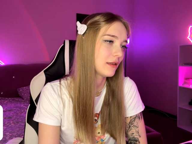 VersieBruegman's BongaCams show and profile