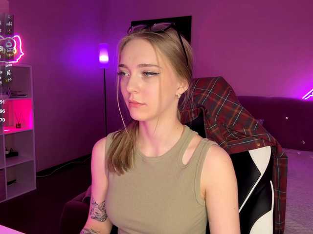VersieBruegman's BongaCams show and profile