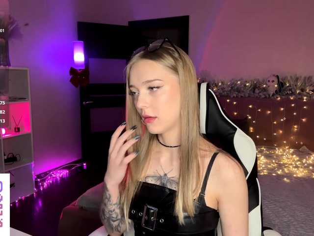 VersieBruegman's BongaCams show and profile