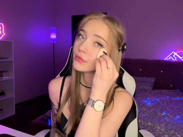 VersieBruegman's BongaCams show and profile