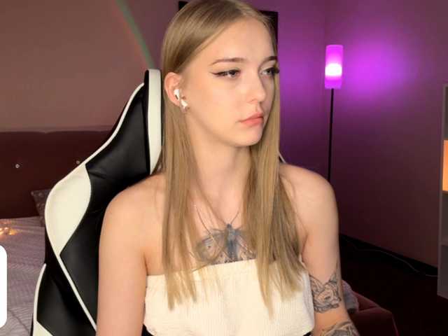 VersieBruegman's BongaCams show and profile