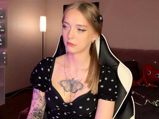 VersieBruegman's BongaCams show and profile