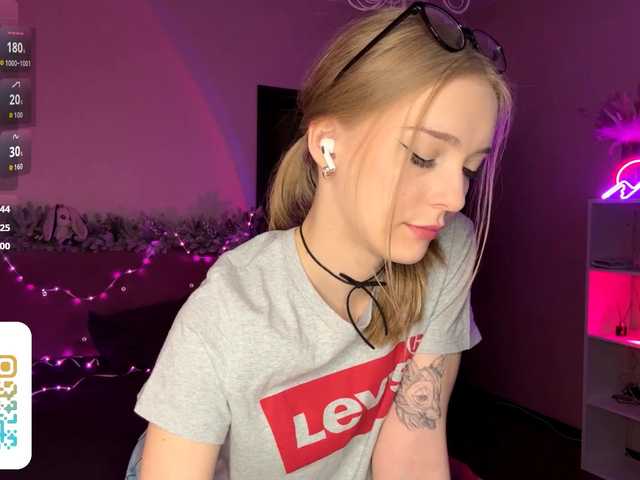 VersieBruegman's BongaCams show and profile