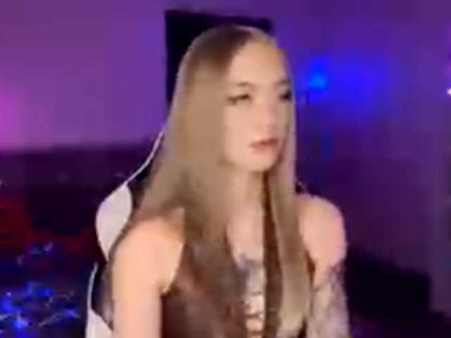 VersieBruegman live cam profile