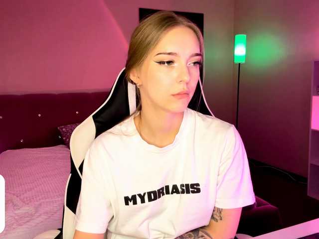 VersieBruegman's BongaCams show and profile