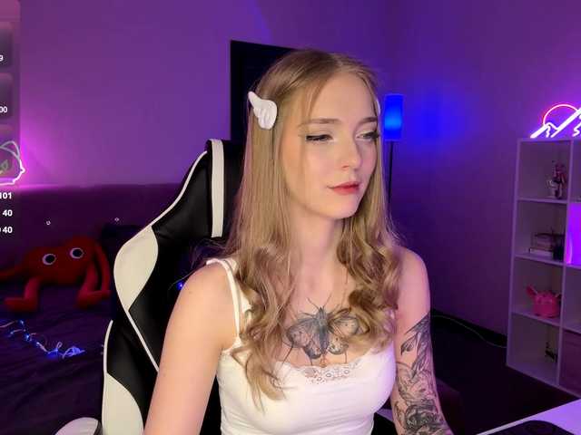 VersieBruegman's BongaCams show and profile