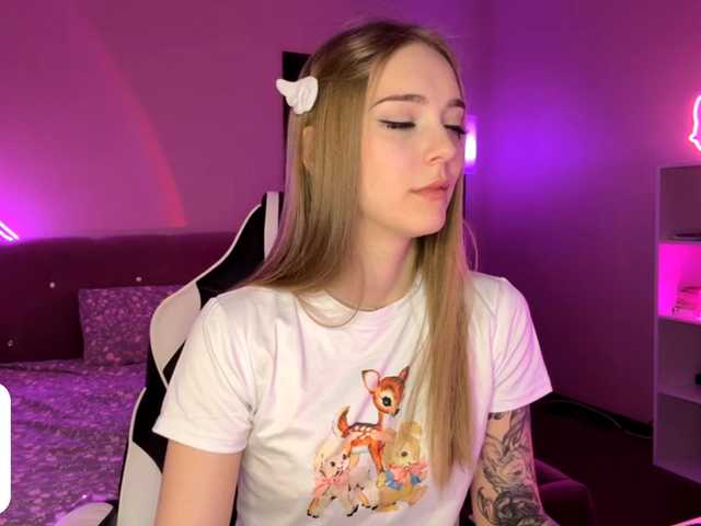 VersieBruegman's BongaCams show and profile