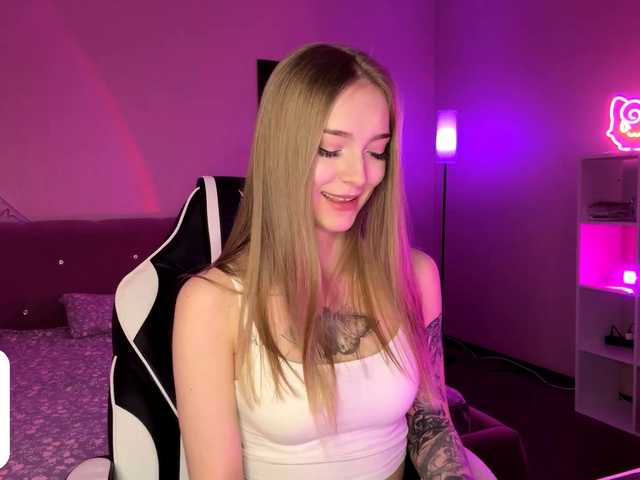 VersieBruegman's BongaCams show and profile