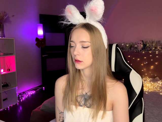 VersieBruegman's BongaCams show and profile