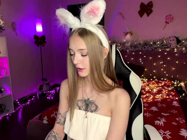 VersieBruegman's BongaCams show and profile