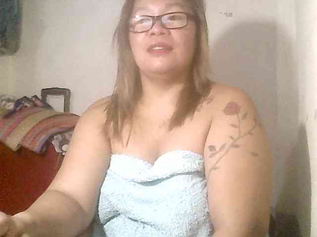 redlips-45 webcam