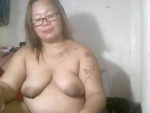 redlips-45 webcam
