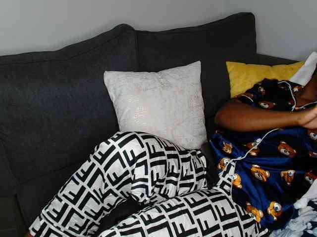 Ebonylizzy webcam