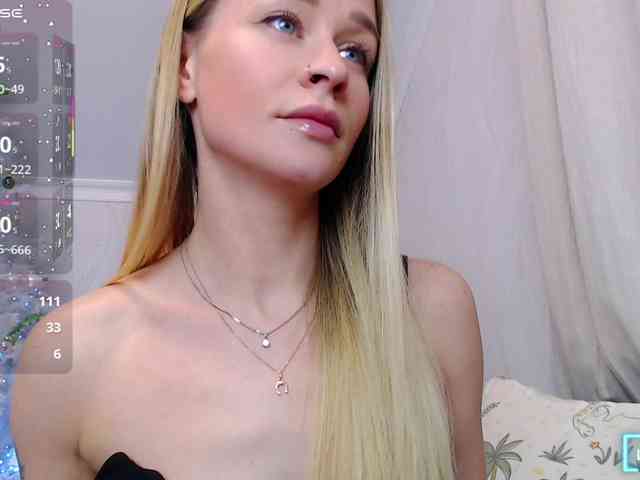 AnitaDelicious webcam