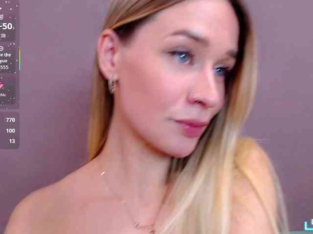 AnitaDelicious webcam