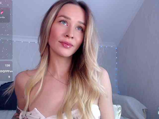 AnitaDelicious webcam