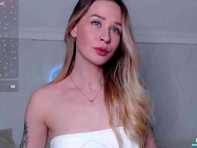 AnitaDelicious webcam