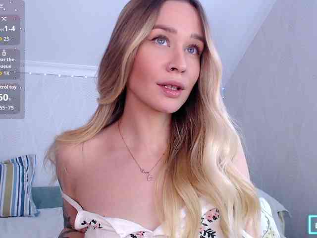 AnitaDelicious webcam