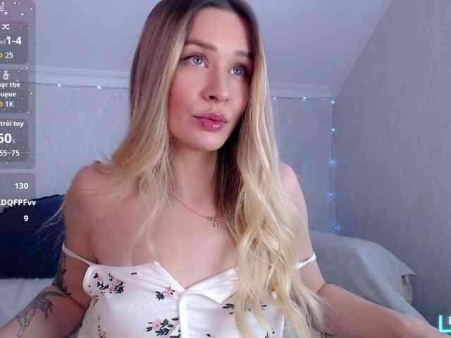 AnitaDelicious webcam