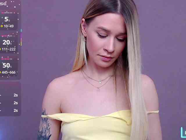 AnitaDelicious webcam