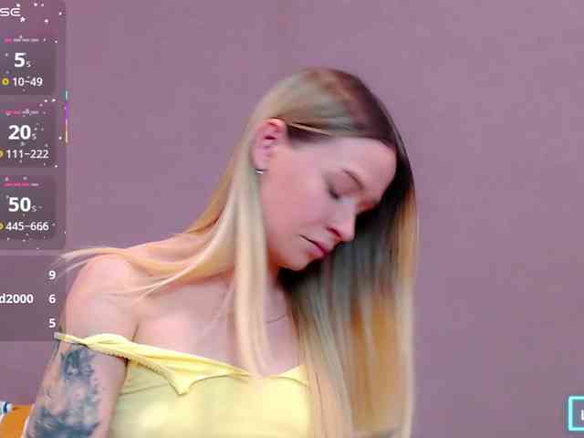 AnitaDelicious webcam