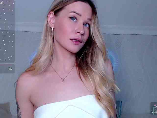 AnitaDelicious webcam