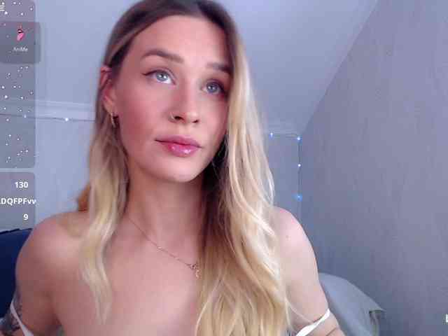 AnitaDelicious webcam