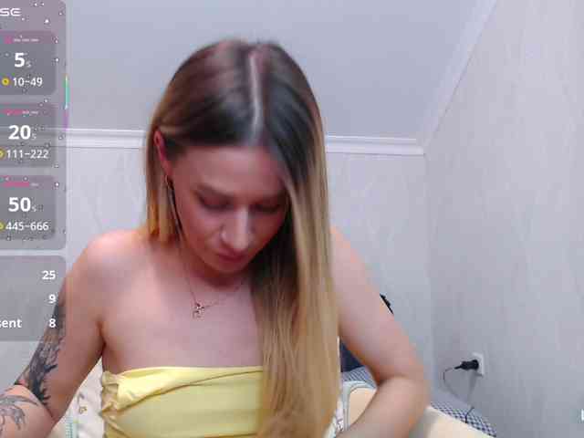 AnitaDelicious webcam