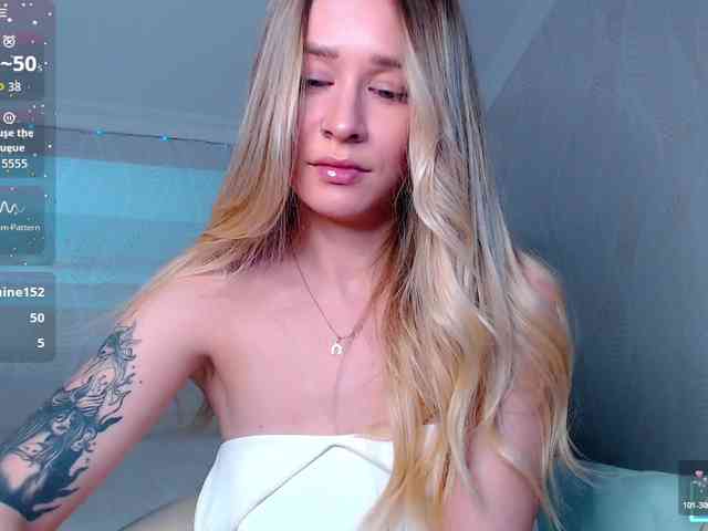 AnitaDelicious webcam