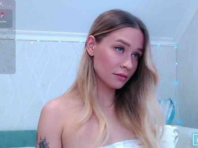 AnitaDelicious webcam