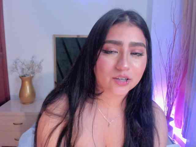 TyanaFerrell webcam