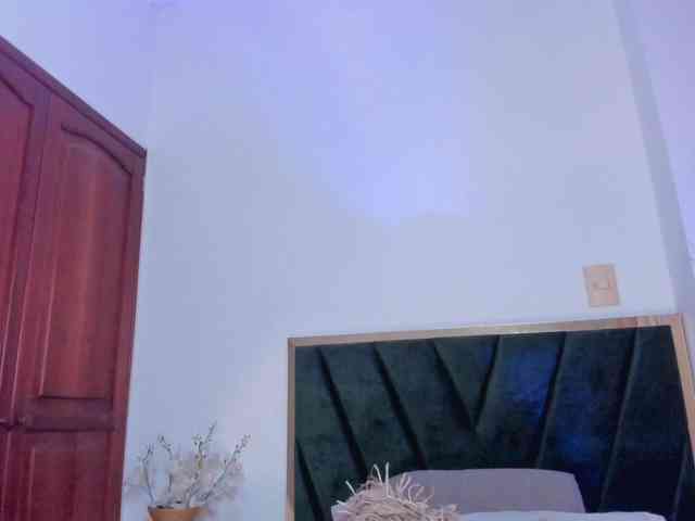 TyanaFerrell webcam