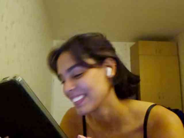 IvanaGildea webcam