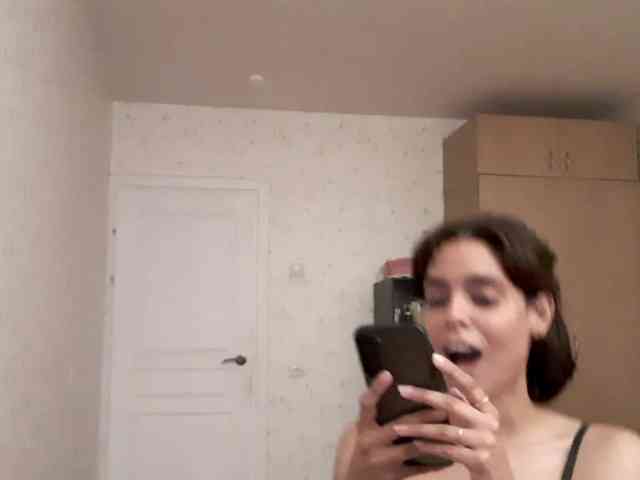 IvanaGildea webcam
