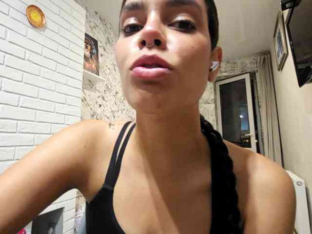 IvanaGildea webcam