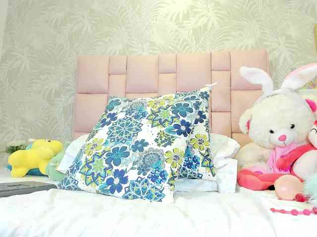 Mara-Summerr Live Webcam on BongaCams