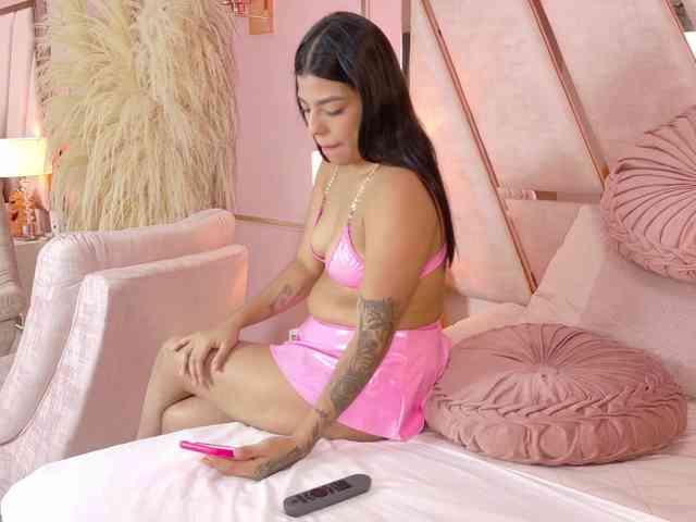 SarahPrescott webcam