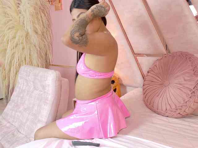 SarahPrescott webcam
