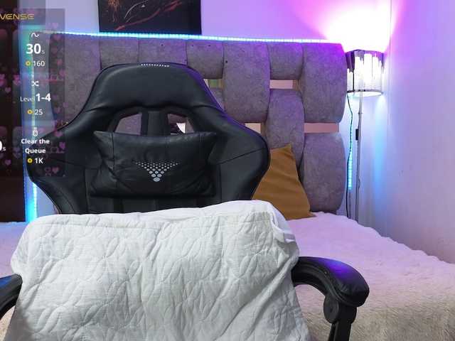 alix-kitty's BongaCams show and profile