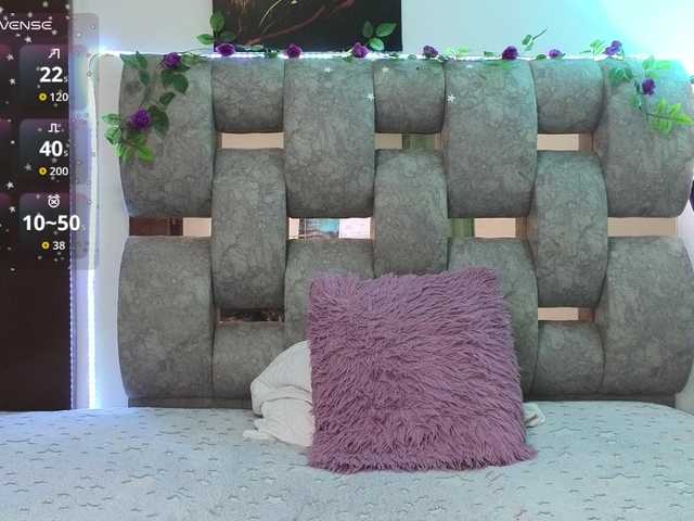 alix-kitty's BongaCams show and profile