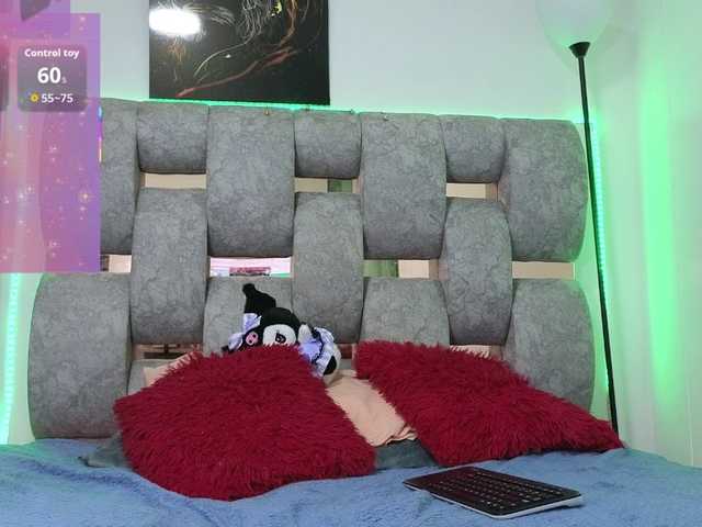 alix-kitty's BongaCams show and profile