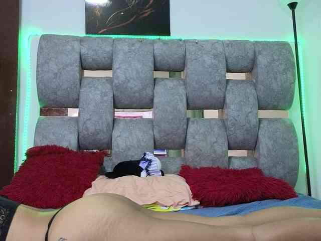 alix-kitty alix-kitty