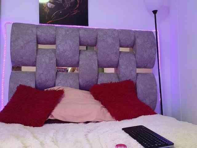 alix-kitty alix-kitty