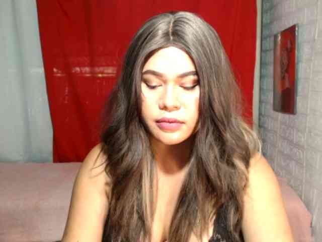 Diannaradick Live Webcam on BongaCams