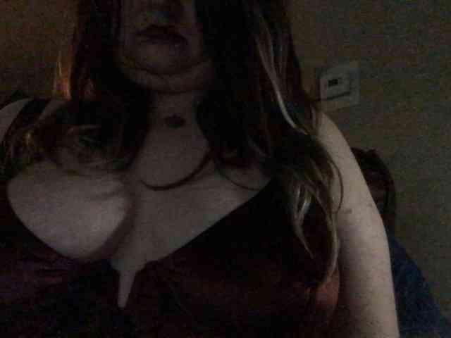 Queen13x webcam